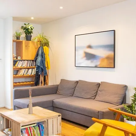 Family 3 Bedrooms With Garden 비아히쯔