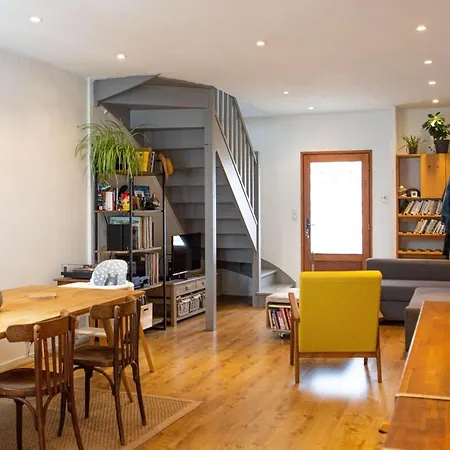 Family 3 Bedrooms With Garden 비아히쯔